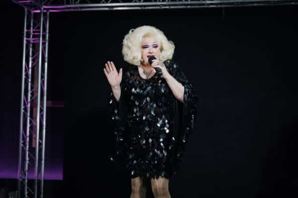 Night Queens Travestie Show Variete Drag Revue Termin Karten Ticket festival event frankfurt showgirls Jungesellenabschied Junggesellinnen JGA Travestieshow showgirls