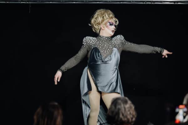 Night Queens Travestie Show Variete Drag Revue Termin Karten Ticket festival event frankfurt showgirls Jungesellenabschied Junggesellinnen JGA Travestieshow showgirls