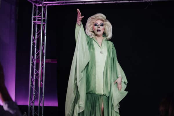 Night Queens Travestie Show Variete Drag Revue Termin Karten Ticket festival event frankfurt showgirls Jungesellenabschied Junggesellinnen JGA Travestieshow showgirls